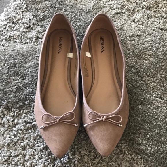 Merona Tan Flats - Picture 1 of 4